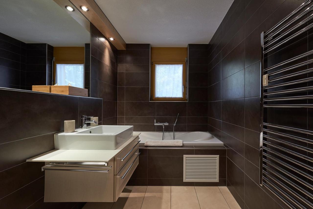 Haus Bor Apartment Zermatt Bagian luar foto